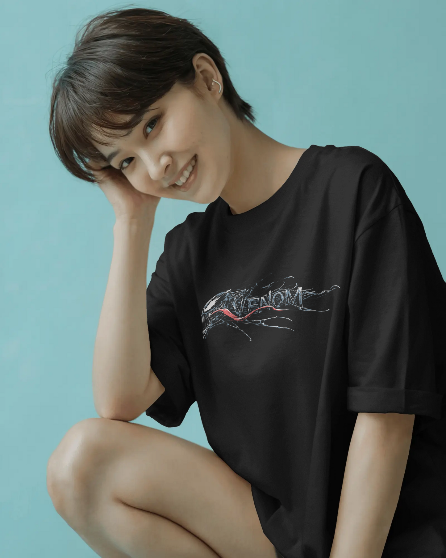 VENOM VIBE | Oversized Streetwear Tee – Dark Aesthetic Edition