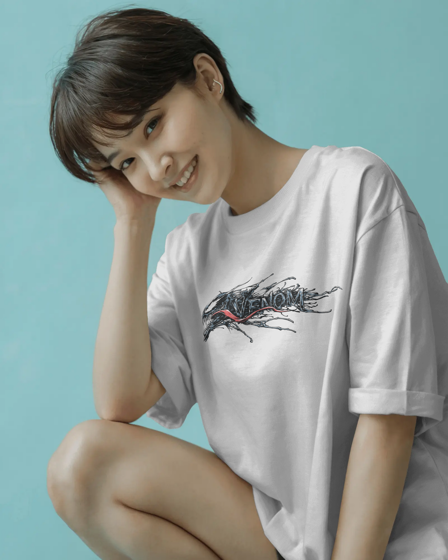 VENOM VIBE | Oversized Streetwear Tee – Dark Aesthetic Edition