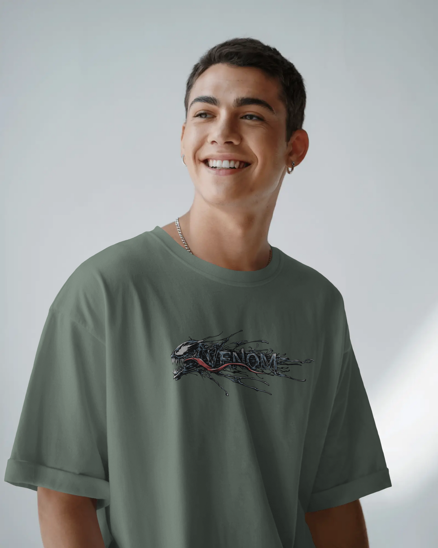 VENOM VIBE | Oversized Streetwear Tee – Dark Aesthetic Edition